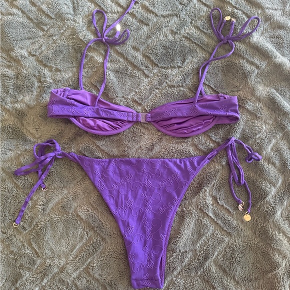 Blackbough purple eyelet bikini - Picture 5 of 10